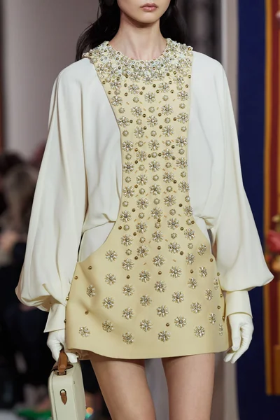 Look 137